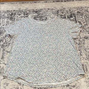 Old Navy Everywear Floral Medium Tshirt